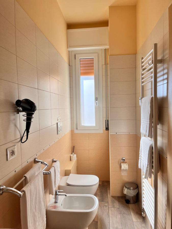 Guest House In Piazza 볼로냐 외부 사진