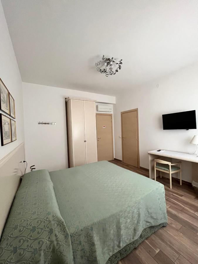 Guest House In Piazza 볼로냐 외부 사진